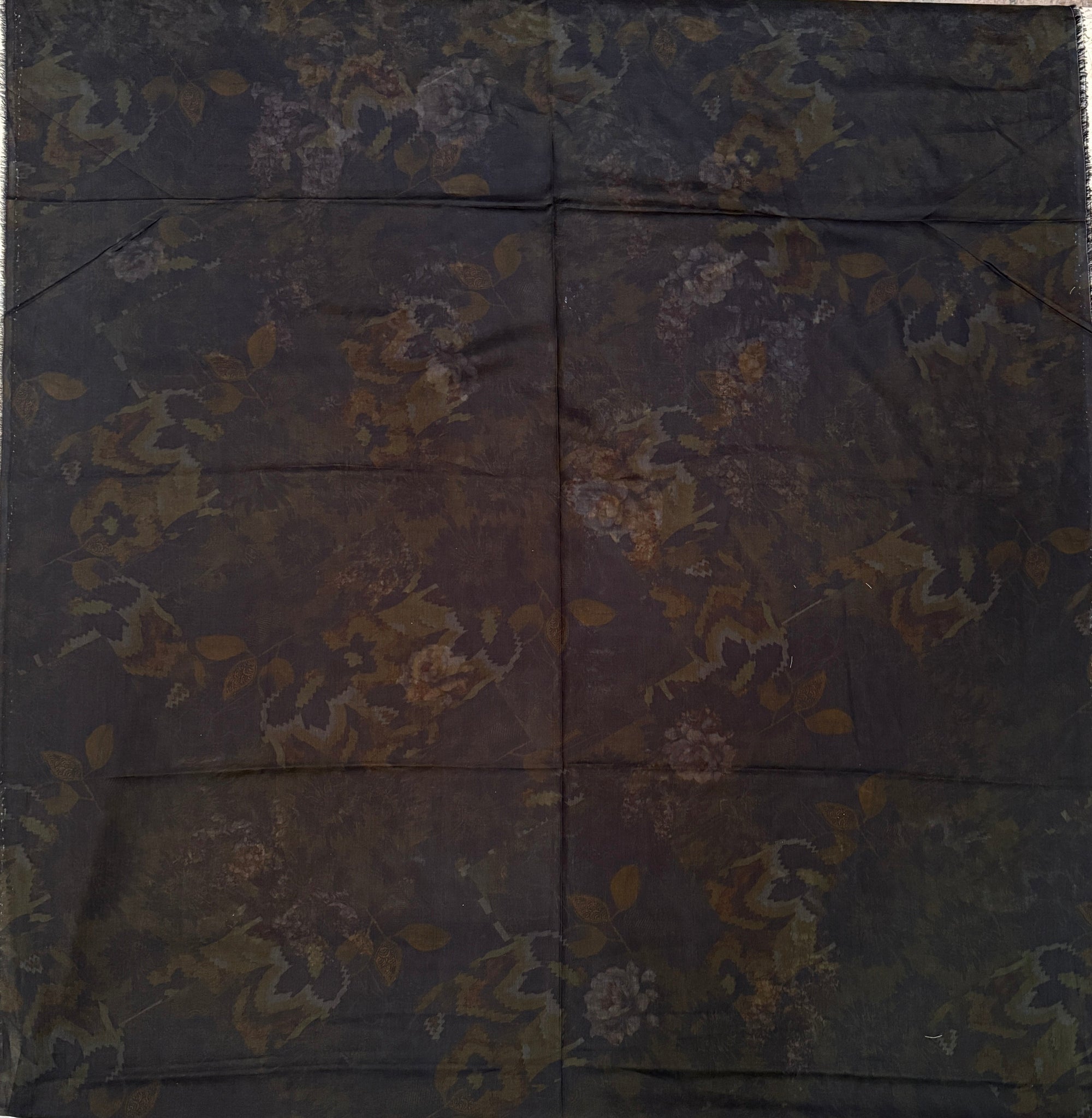 Premium Printed Lawn Unstitched – 2PC ZYRA