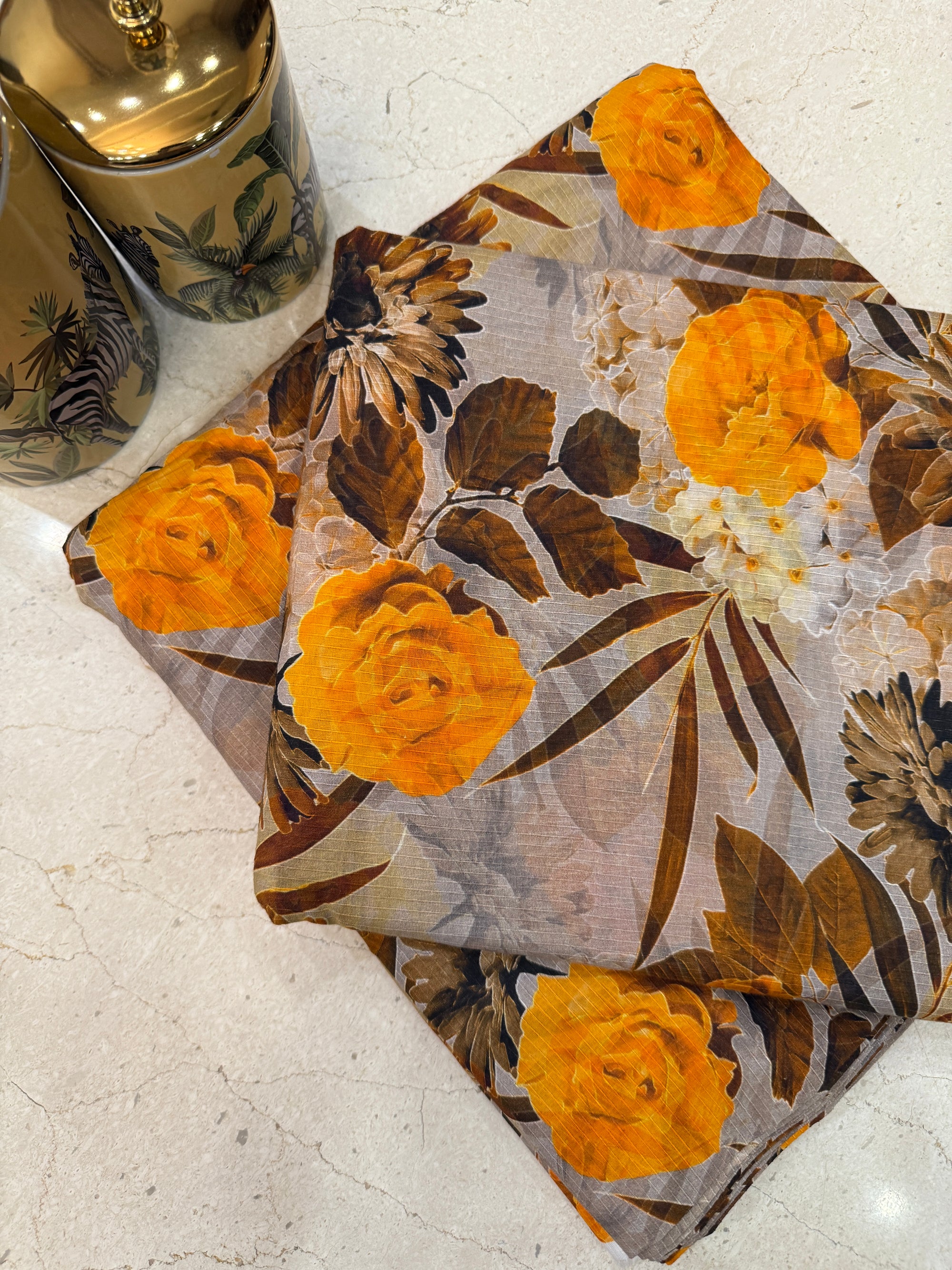Golden Haze 2 pcs Bana Dora Lawn