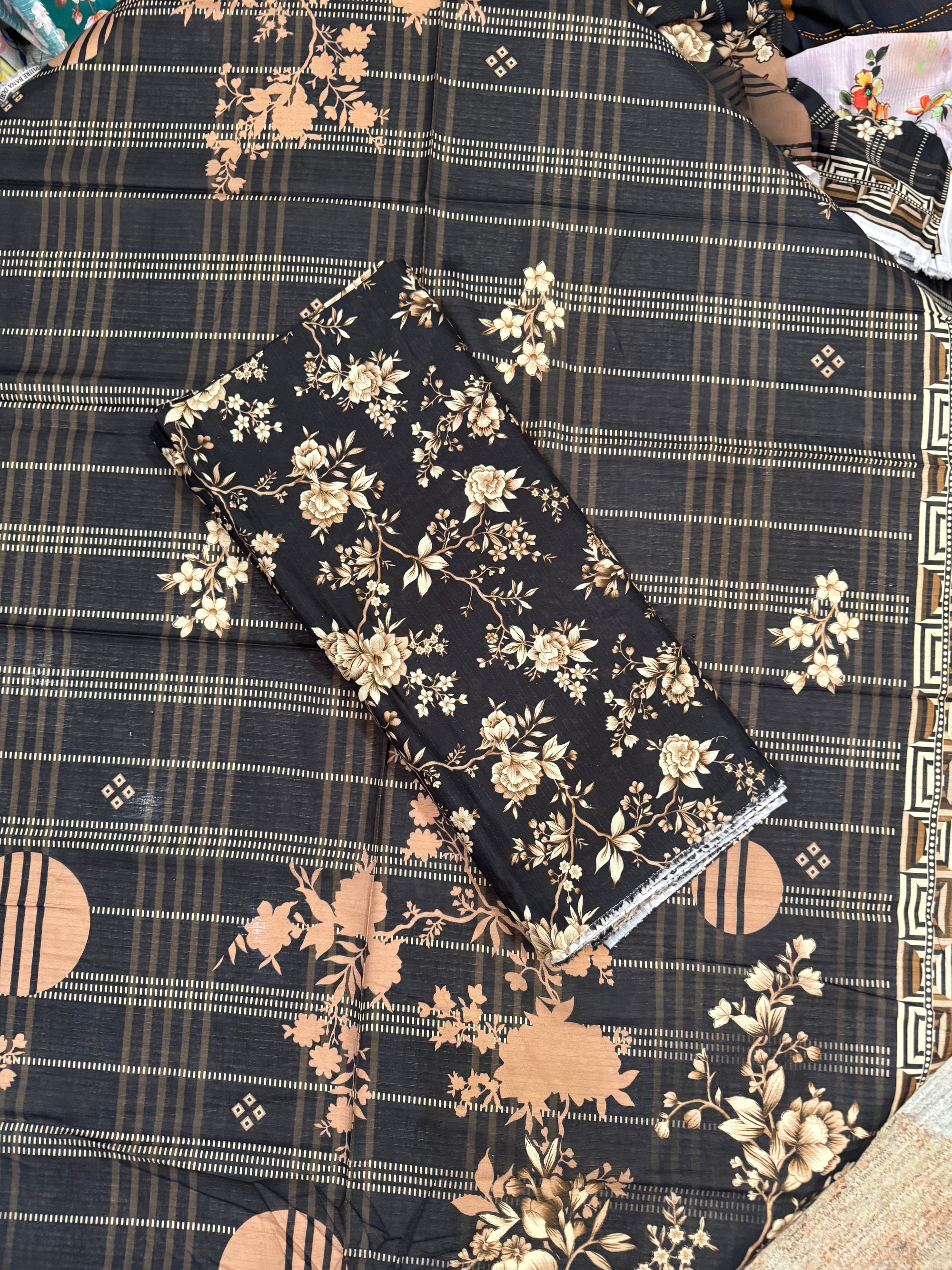 Black & Skin 3 Piece Full Suite Bana Dora Lawn